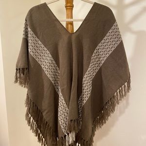 Francesca‘s Poncho